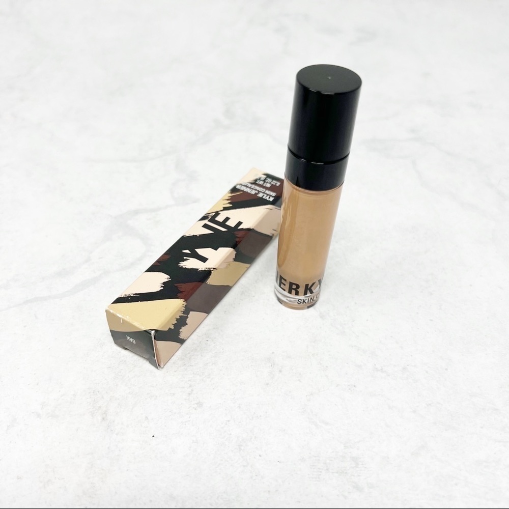 [Kylie Cosmetics] Oak Skin Concealer